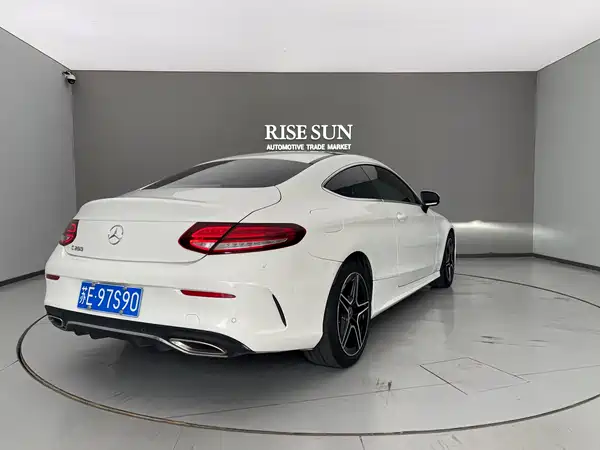Mercedes-Benz C-Class 2019