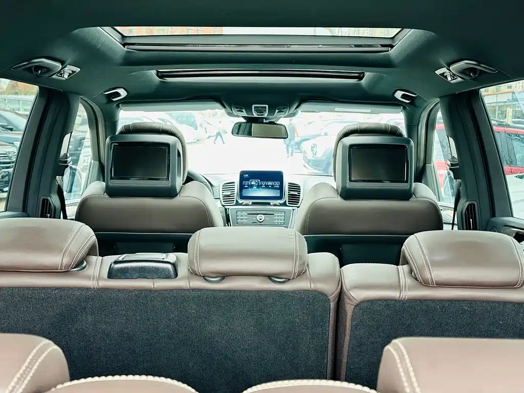 Mercedes-Benz GLS AMG 2016 — фото 23