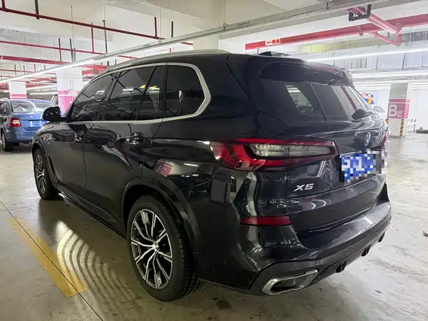 BMW X5 2021