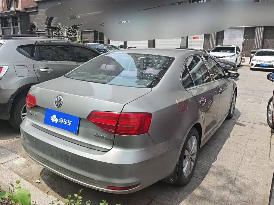 Volkswagen Sagitar 2016
