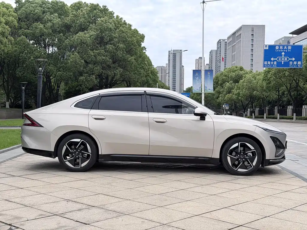 Wuling Xingguang 2024 — фото 17