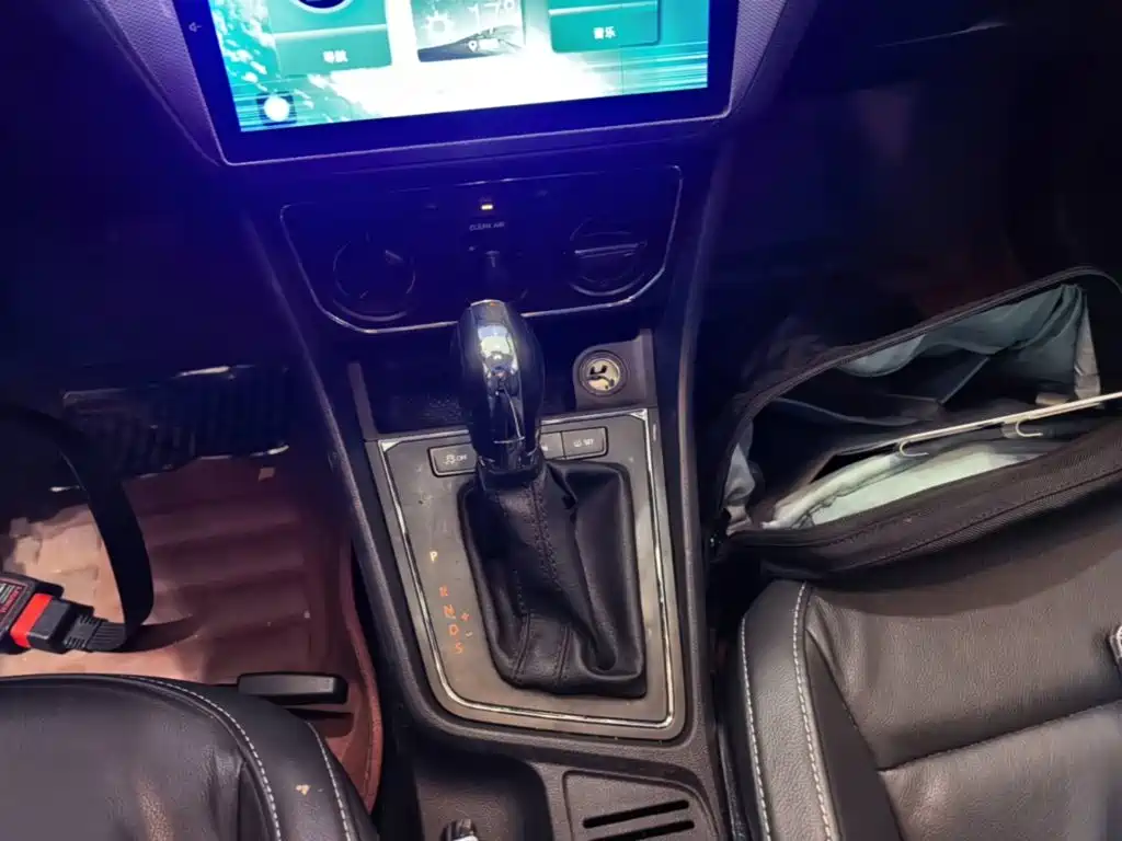 Volkswagen Gran Lavida 2017 — фото 14