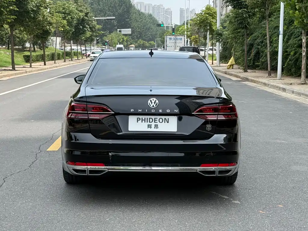 Volkswagen Phideon 2018 — фото 8