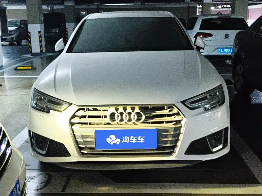 Audi A4L 2019