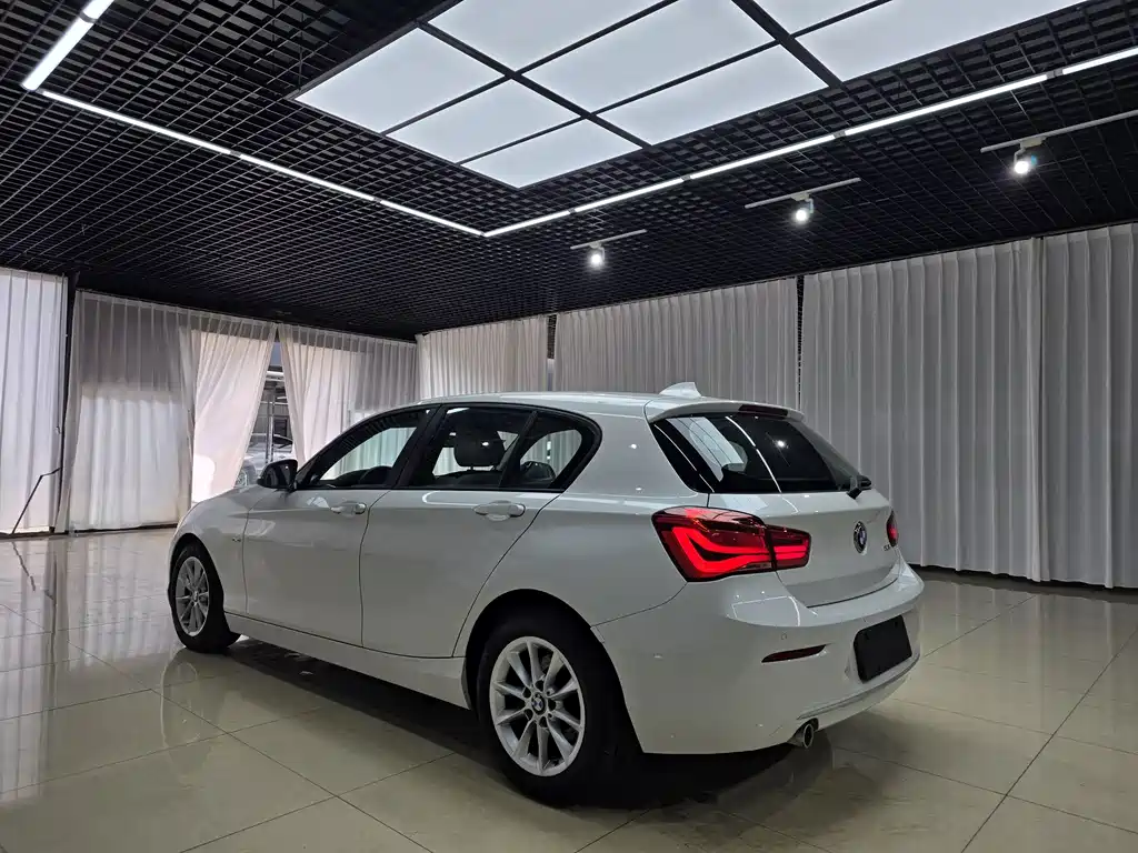 BMW 1 Series 2016 — фото 7