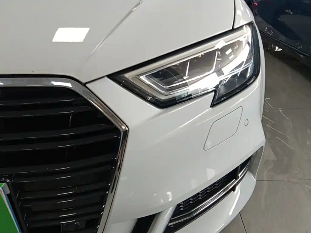 Audi A3 2019 — фото 24