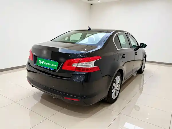 Peugeot 408 2016
