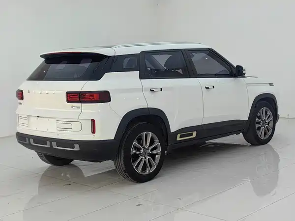 Geely ICON 2021