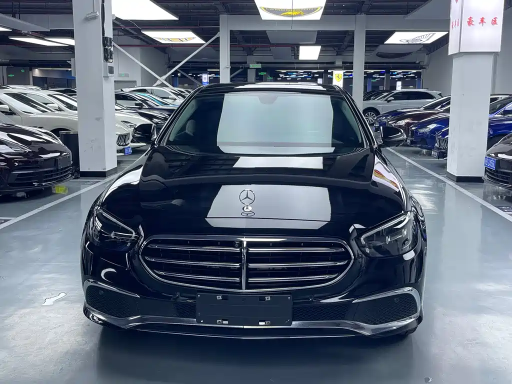Mercedes-Benz E-Class 2023
