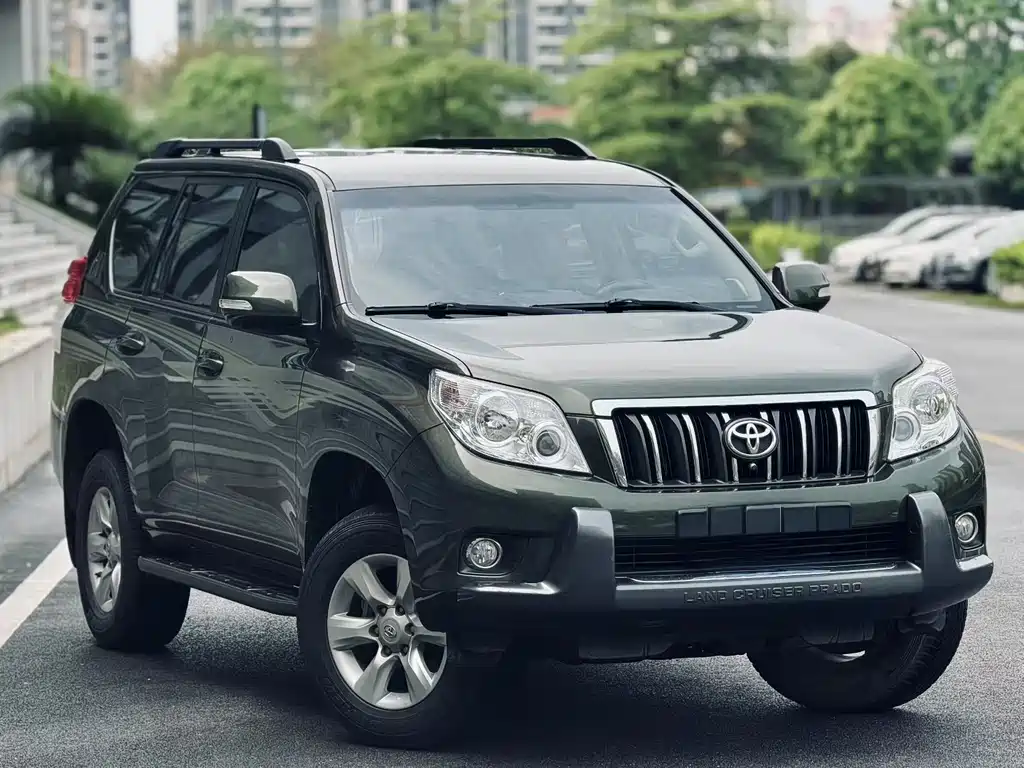 Toyota Prado 2013 — фото 3