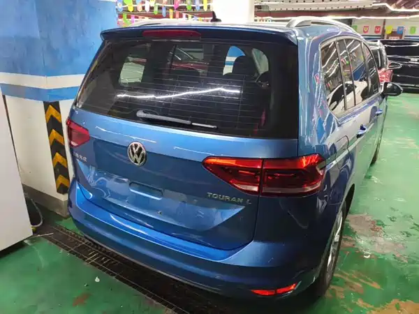 Volkswagen Touran 2016