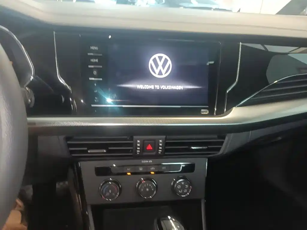 Volkswagen Passat 2025 — фото 20
