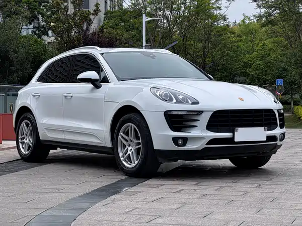 Porsche Macan 2016