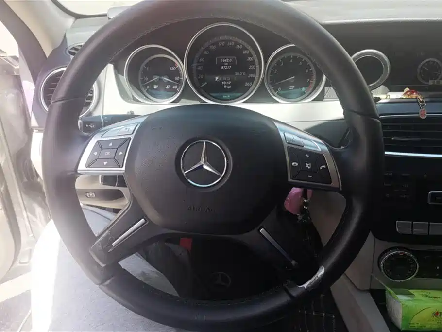 Mercedes-Benz C-Class 2014 — фото 15