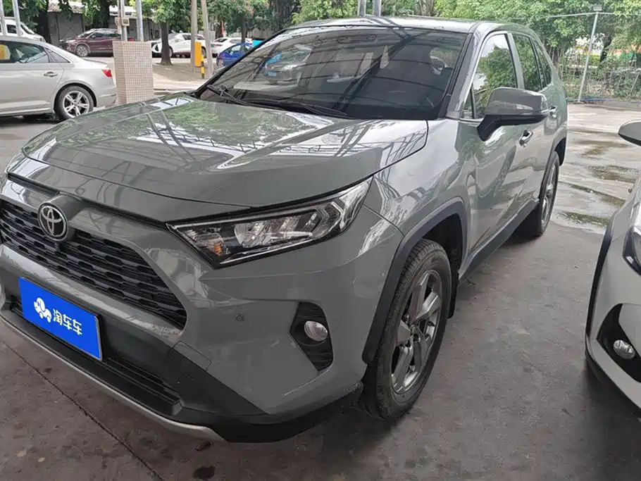 Toyota RAV4 2021
