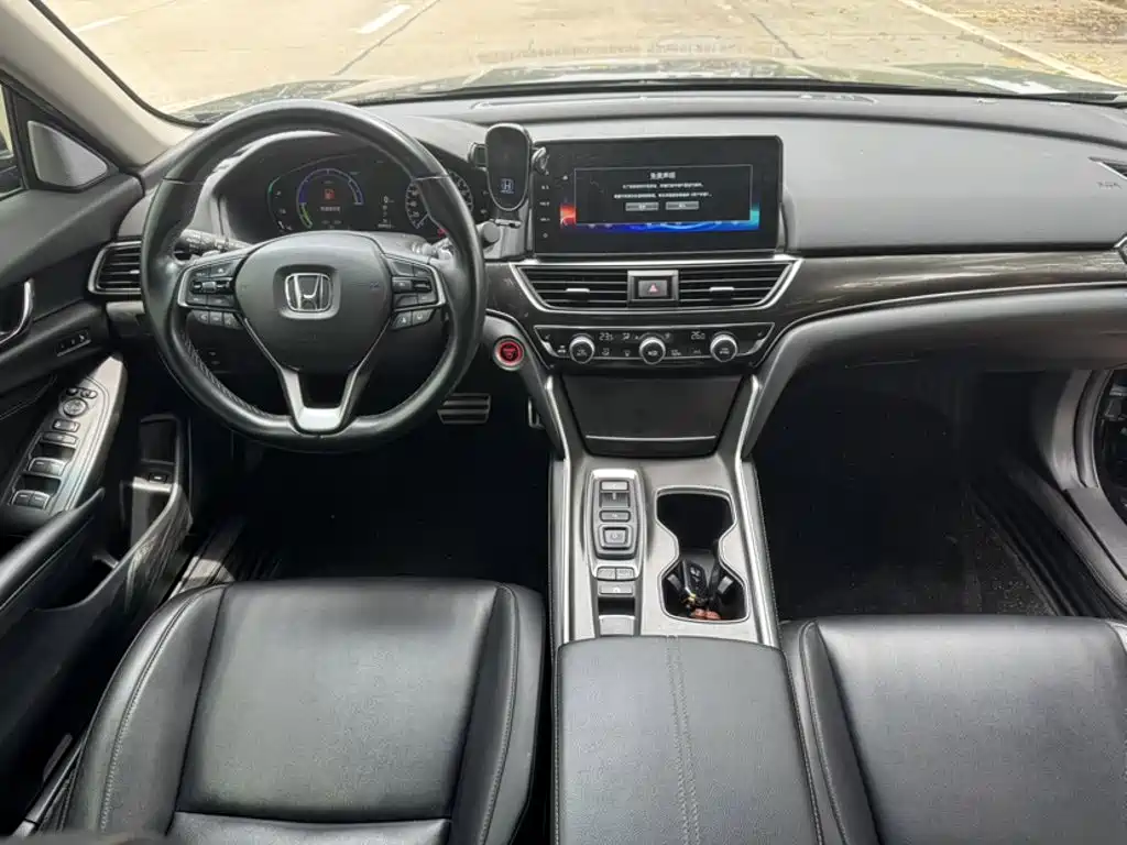 Honda Accord 2022 — фото 15