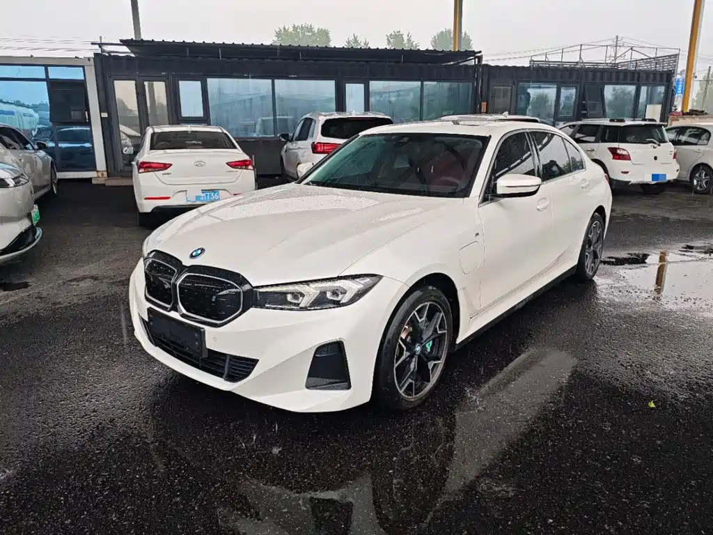 BMW i3 2024