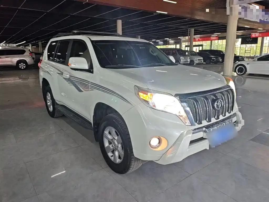 Toyota Prado 2017 — фото 4