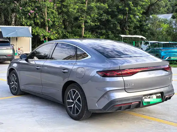BYD Qin L 2024