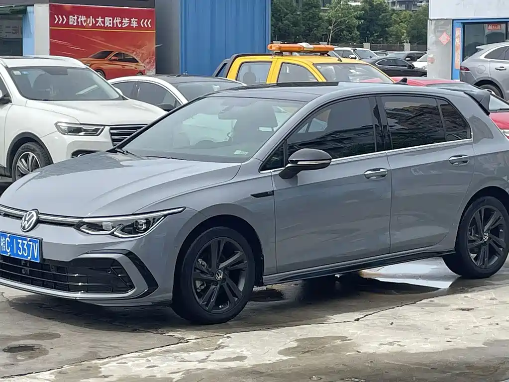 Volkswagen Golf 2023