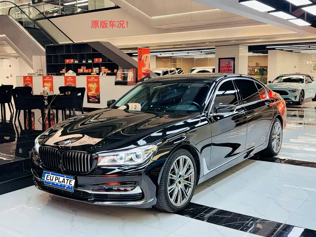 BMW 7 Series 2018 — фото 1