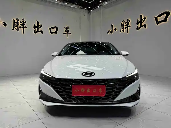 Hyundai Elantra 2023