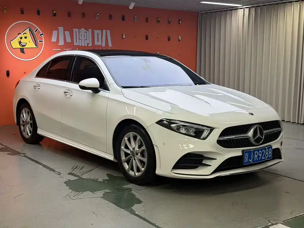 Mercedes-Benz A-Class 2019 — фото 3
