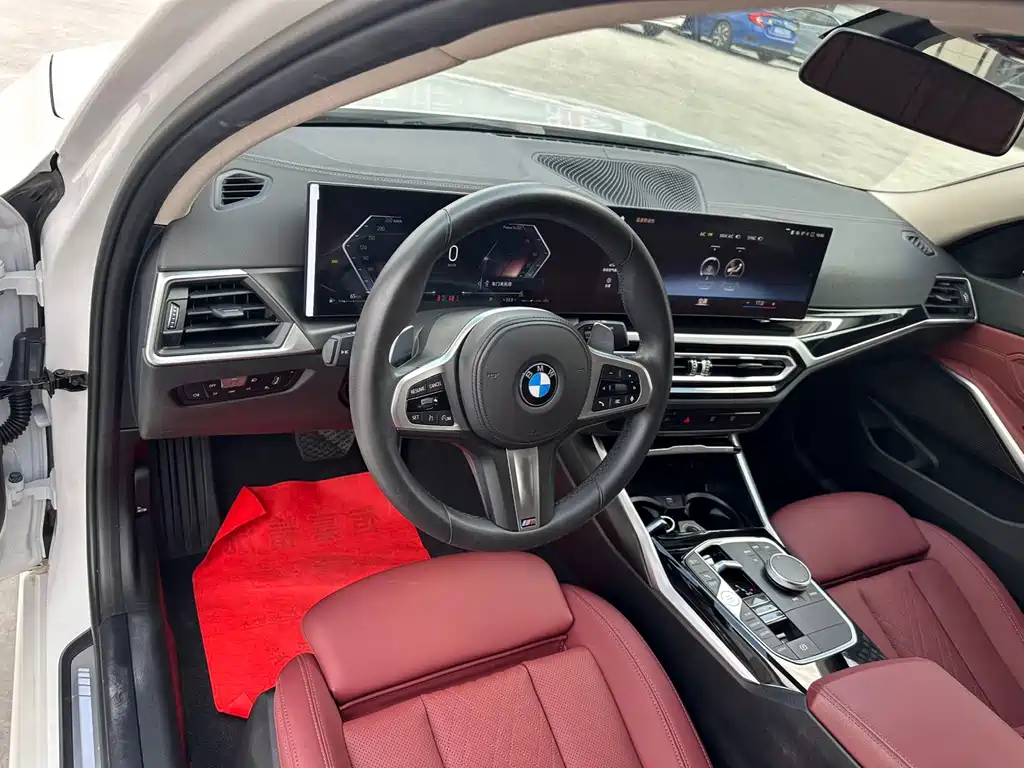BMW 3 Series 2022 — фото 11