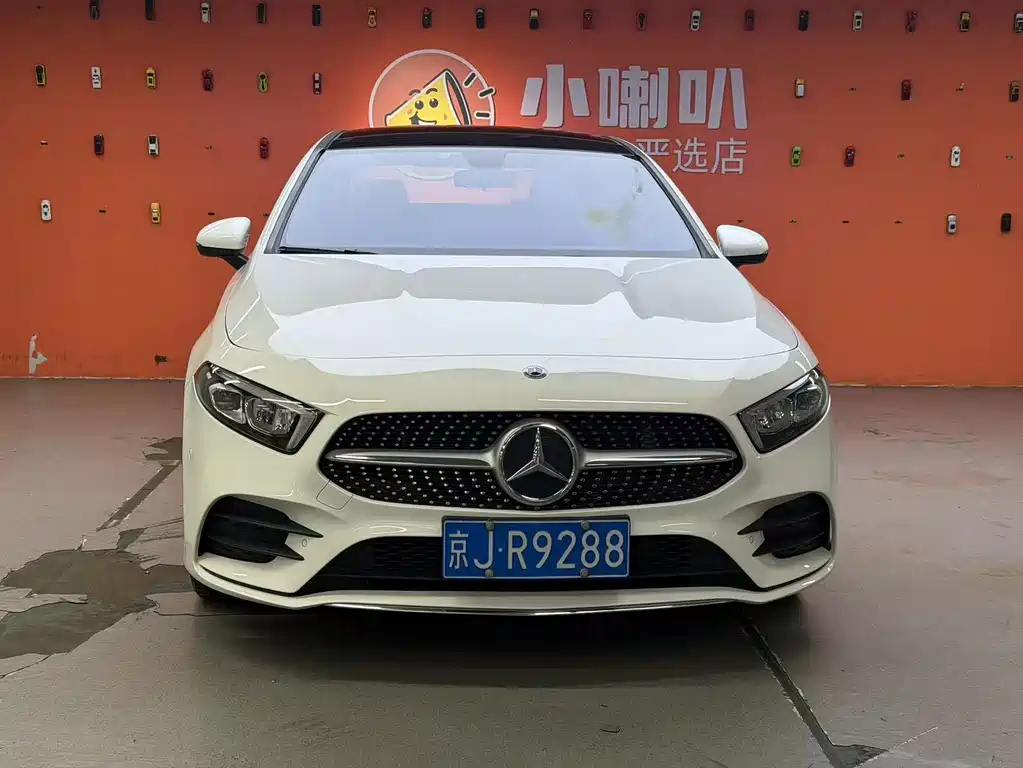 Mercedes-Benz A-Class 2019 — фото 2