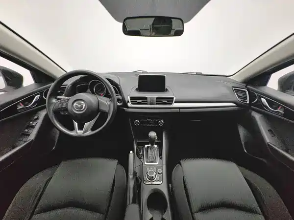 Mazda 3 Axela 2016