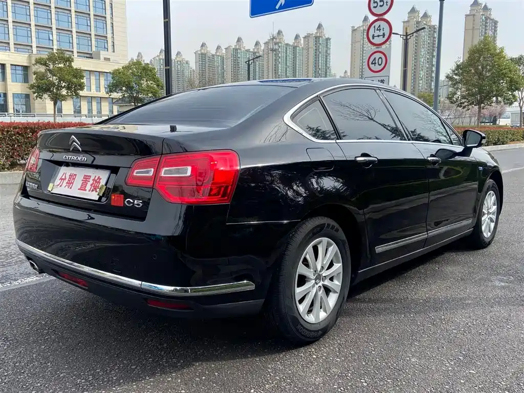 Citroen C5 2015 — фото 12