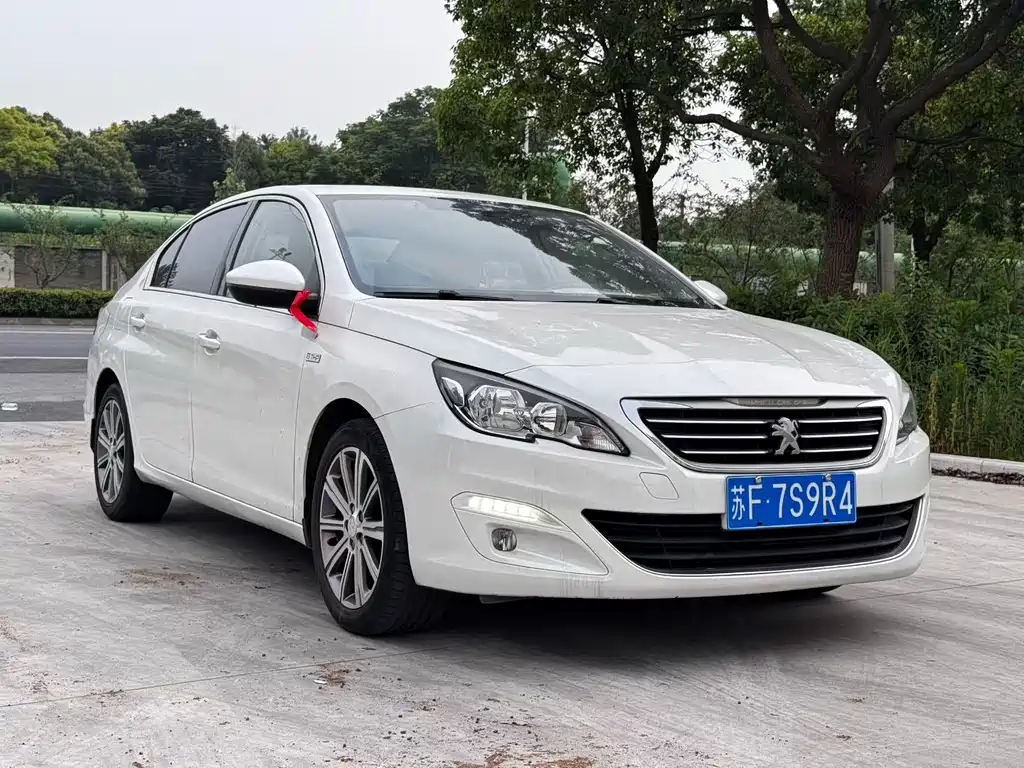 Peugeot 408 2016