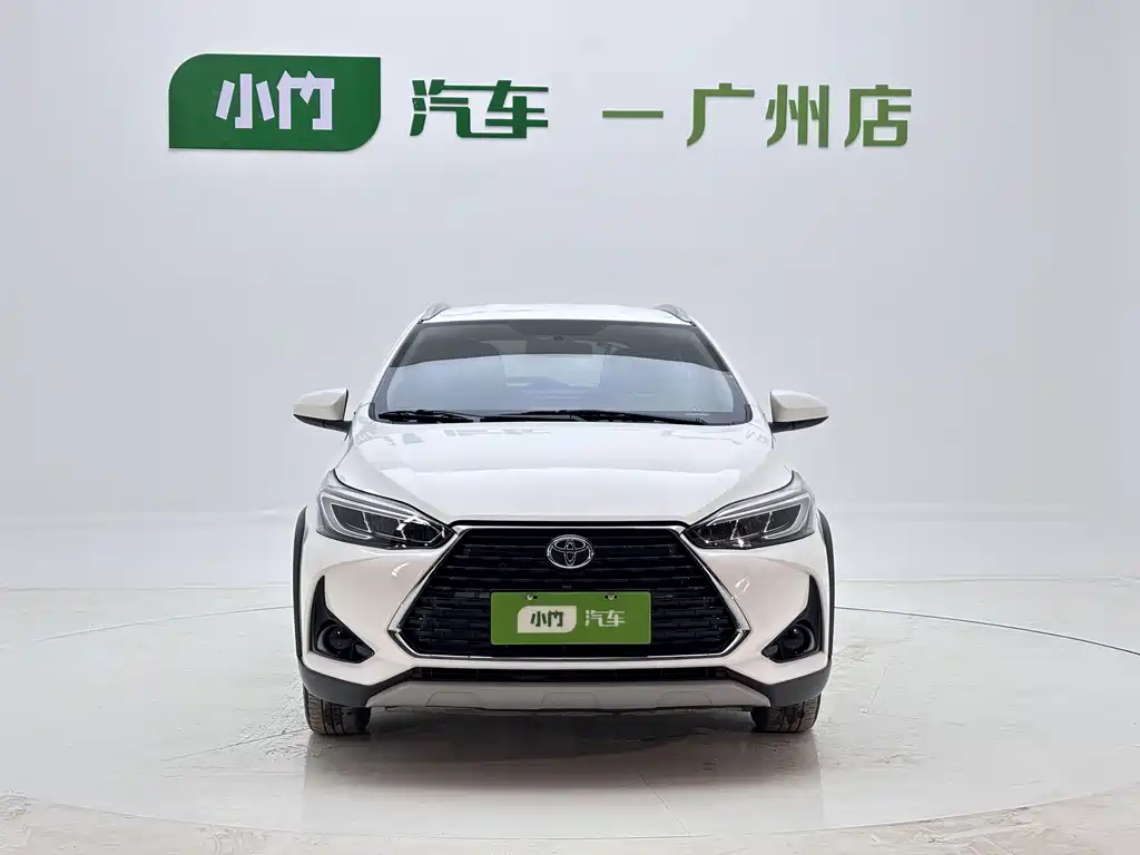 Toyota Yaris L 2023