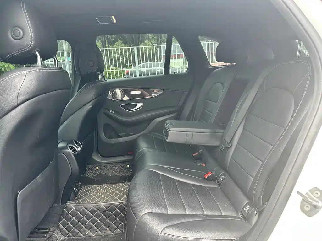 Mercedes-Benz GLC 2019 — фото 15