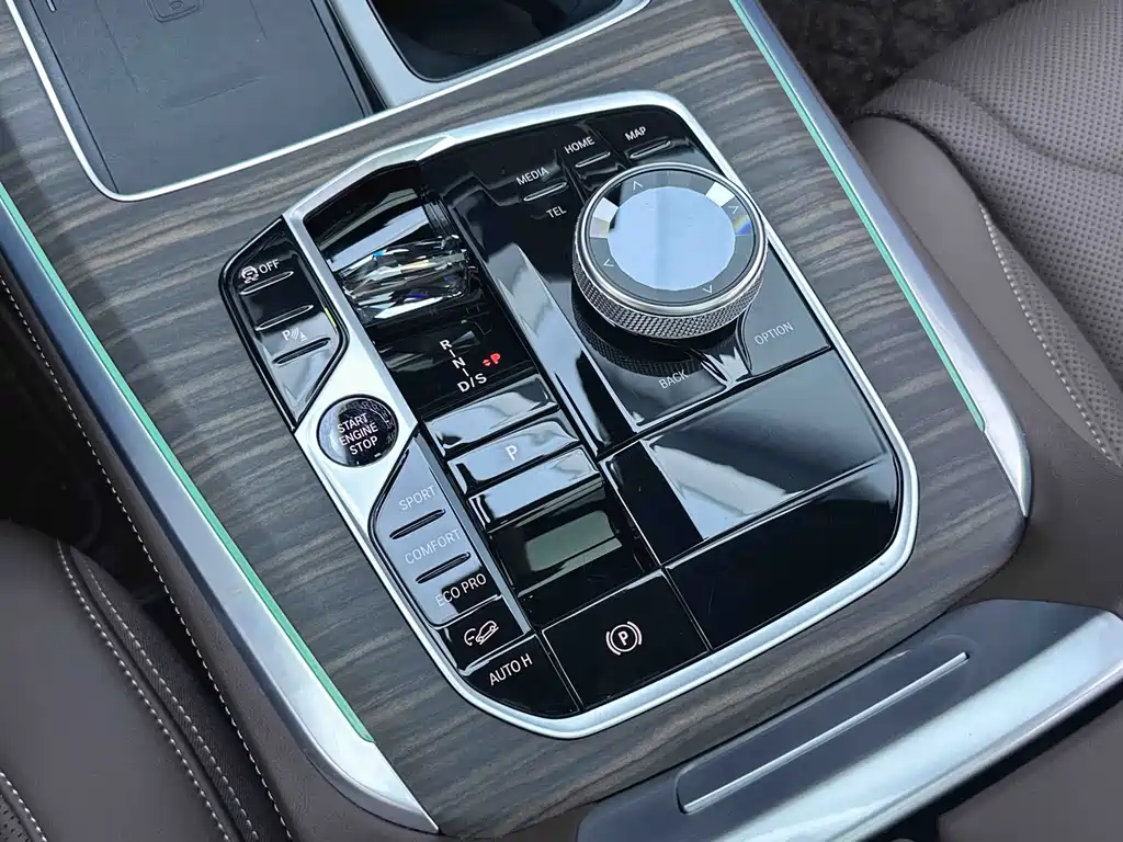 BMW X5 2024 — фото 13