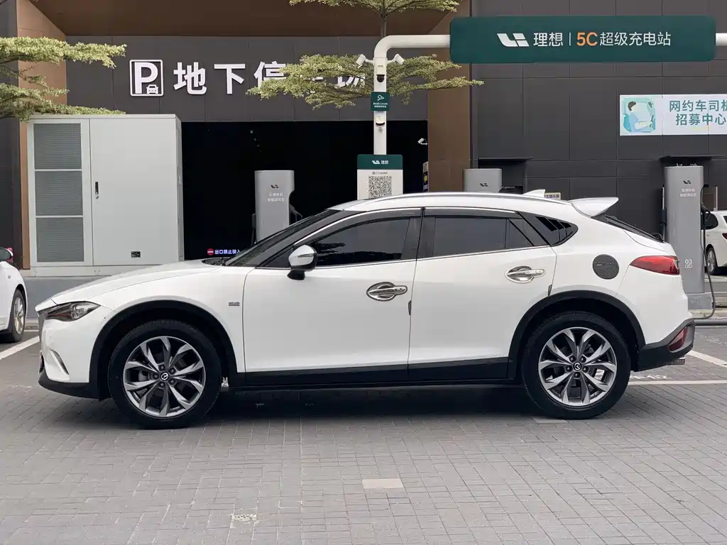 Mazda CX-4 2018 — фото 20