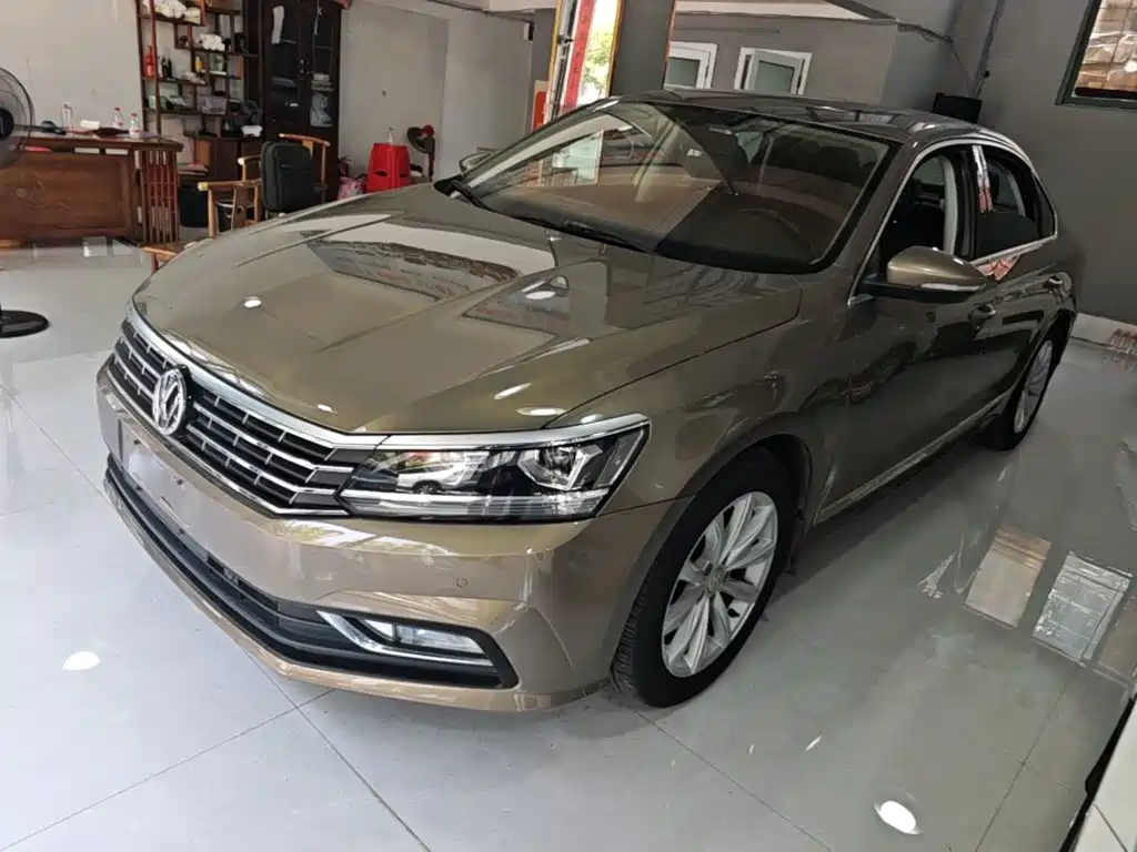 Volkswagen Passat 2017 — фото 1