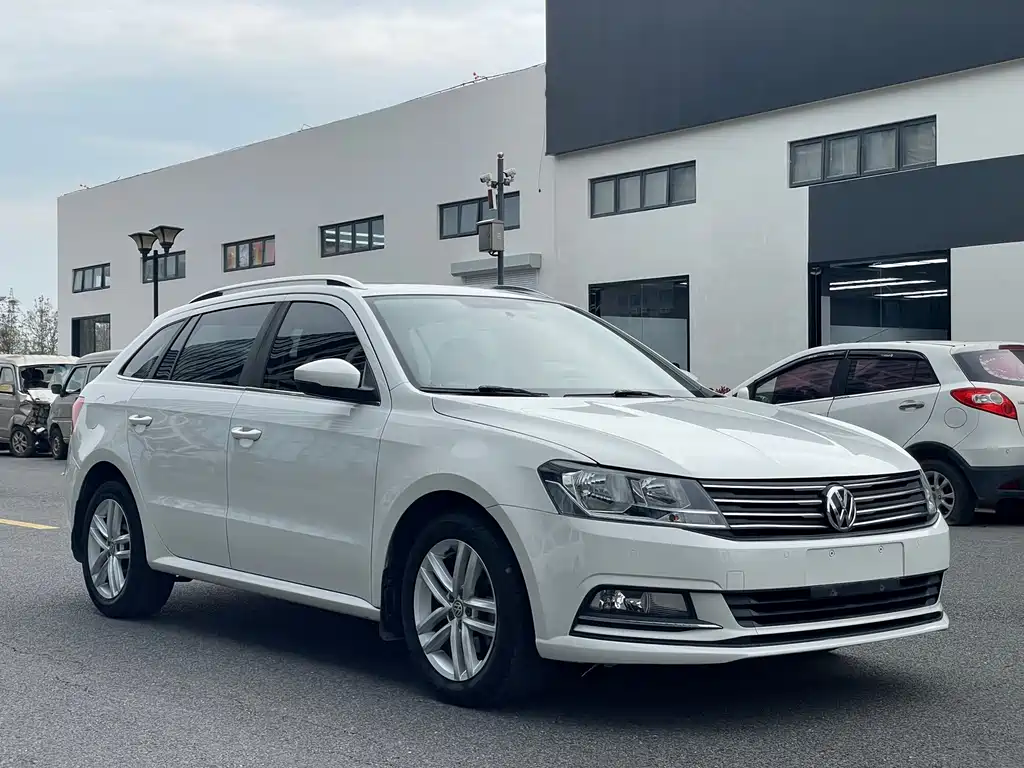 Volkswagen Gran Lavida 2017 — фото 3