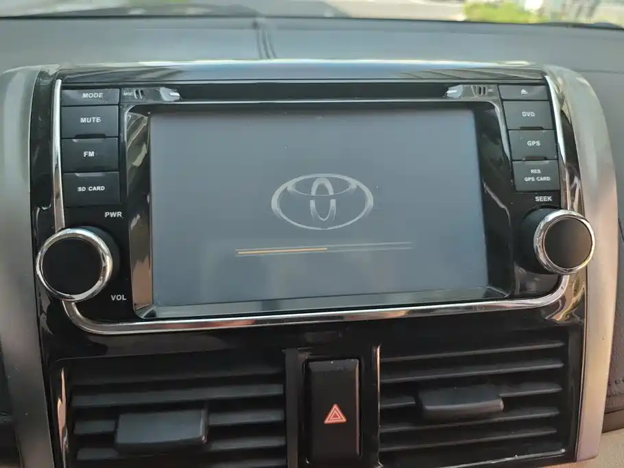 Toyota Vios 2015 — фото 13