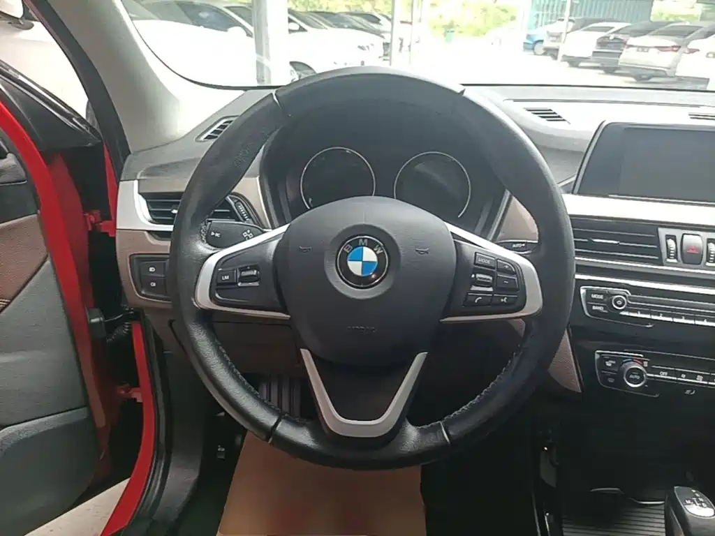 BMW X1 2019 — фото 11