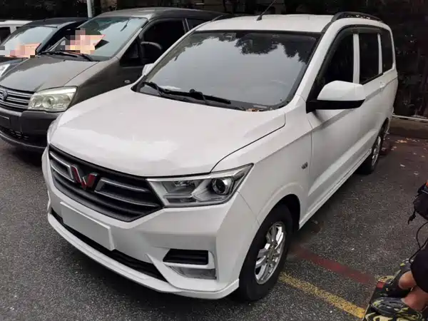 Wuling Hongguang 2021