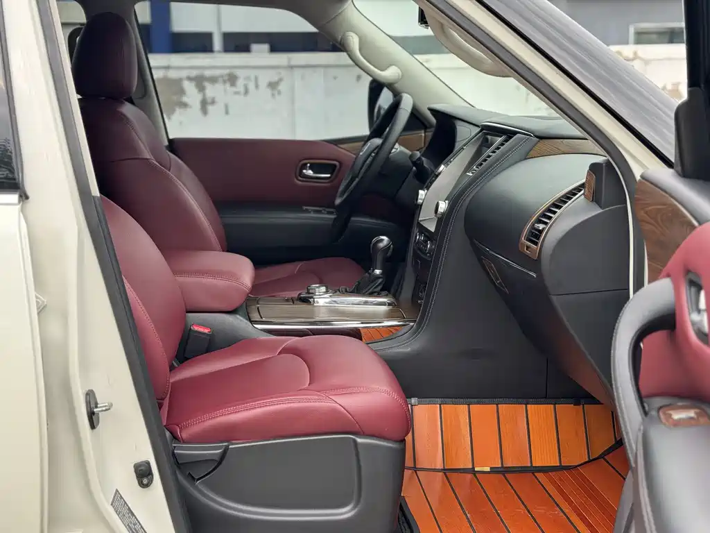 Nissan Patrol 2018 — фото 16