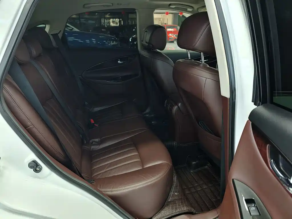 Infiniti QX50 2015 — фото 17