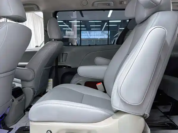 Toyota Sienna 2017