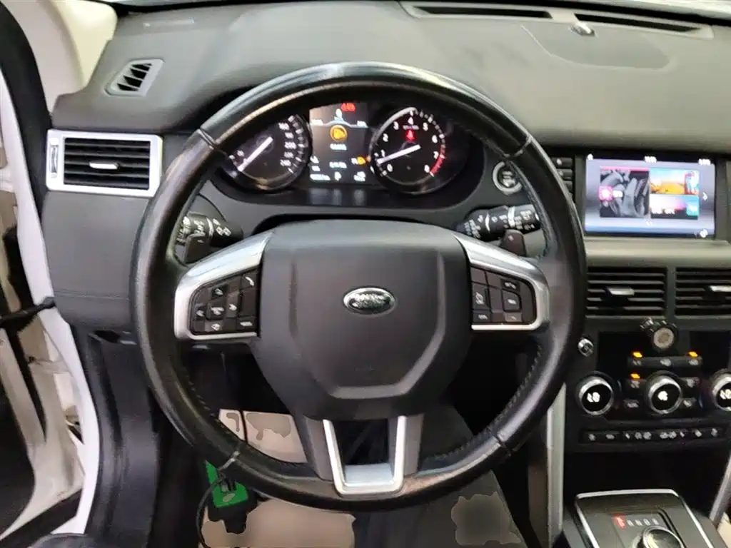 Land Rover Discovery Sport 2019 — фото 11