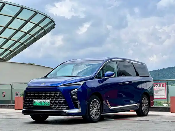 Buick GL8 New Energy 2024