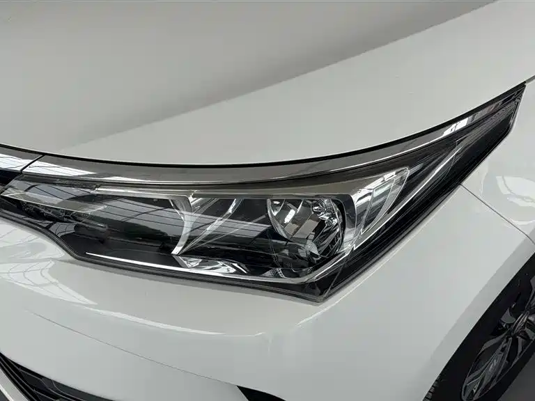 Toyota Corolla 2019 — фото 7