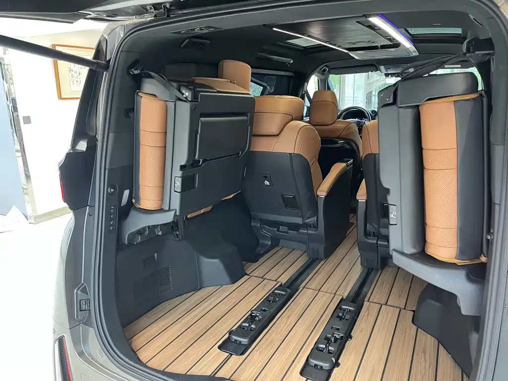 Toyota Vellfire 2024 — фото 38