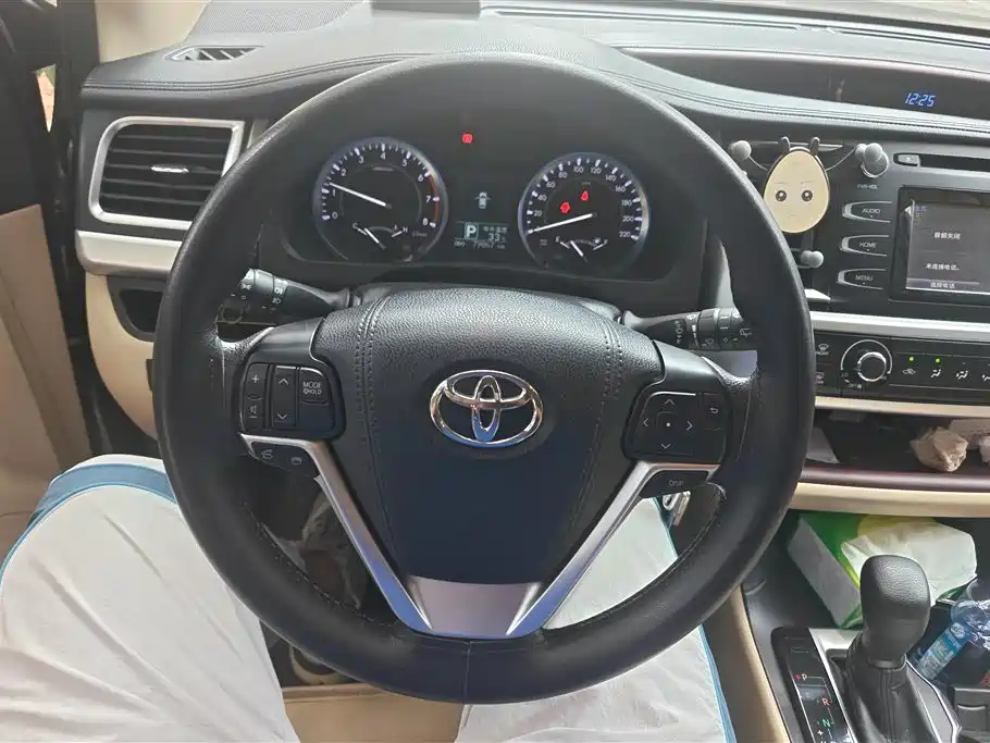 Toyota Highlander 2017 — фото 15