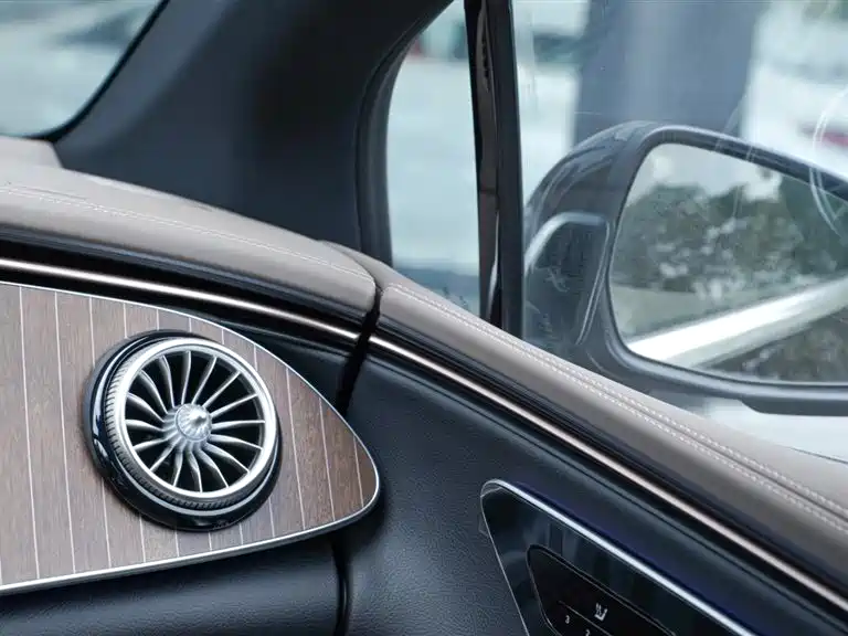 Mercedes-Benz EQE 2025 — фото 17